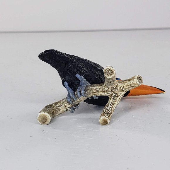 Schleich Toucan On Branch Bird Wildlife Animal Figure Retired #14777 - Picture 5 of 6